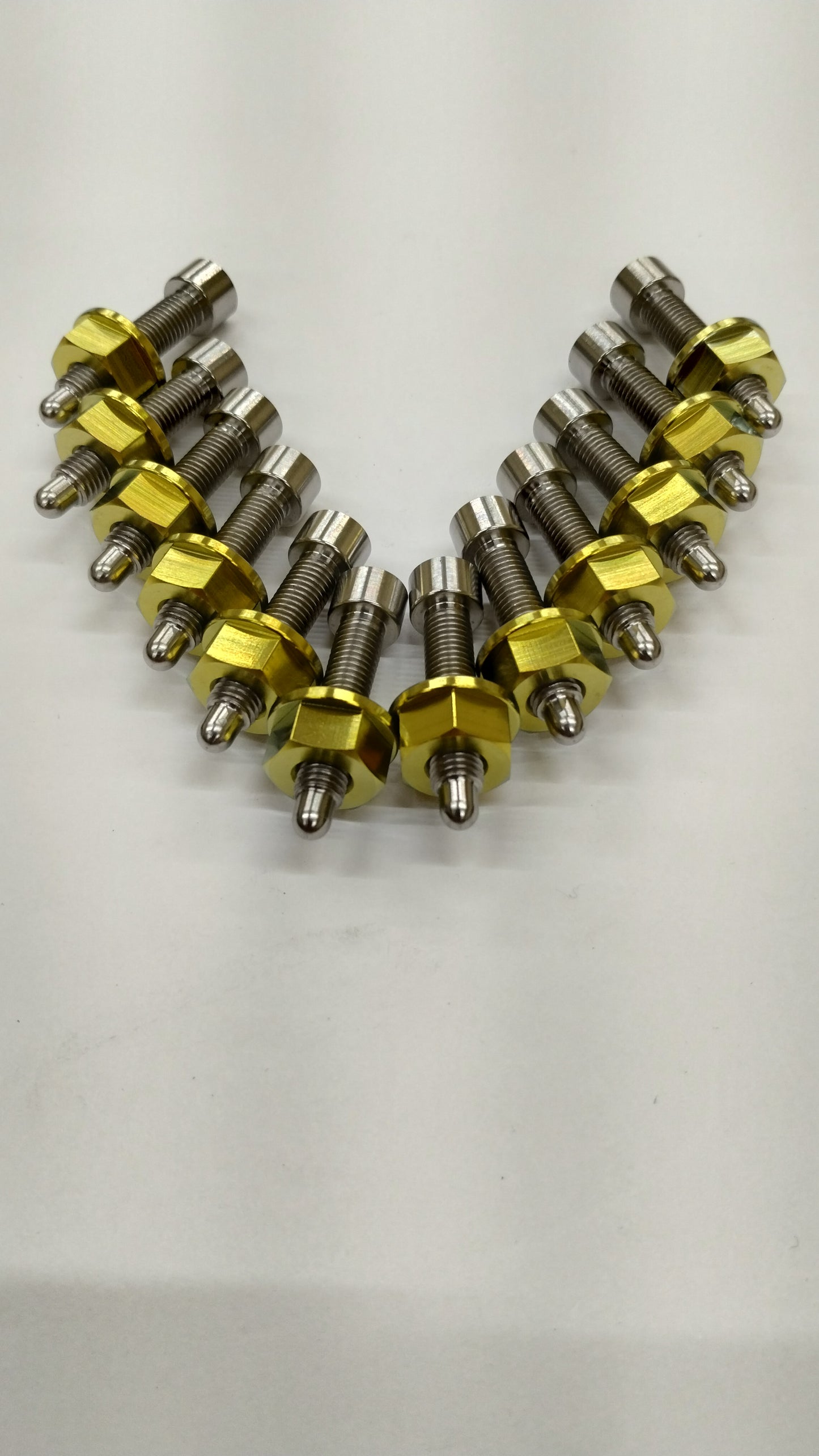 Titanium wheel studs and lugnuts combo