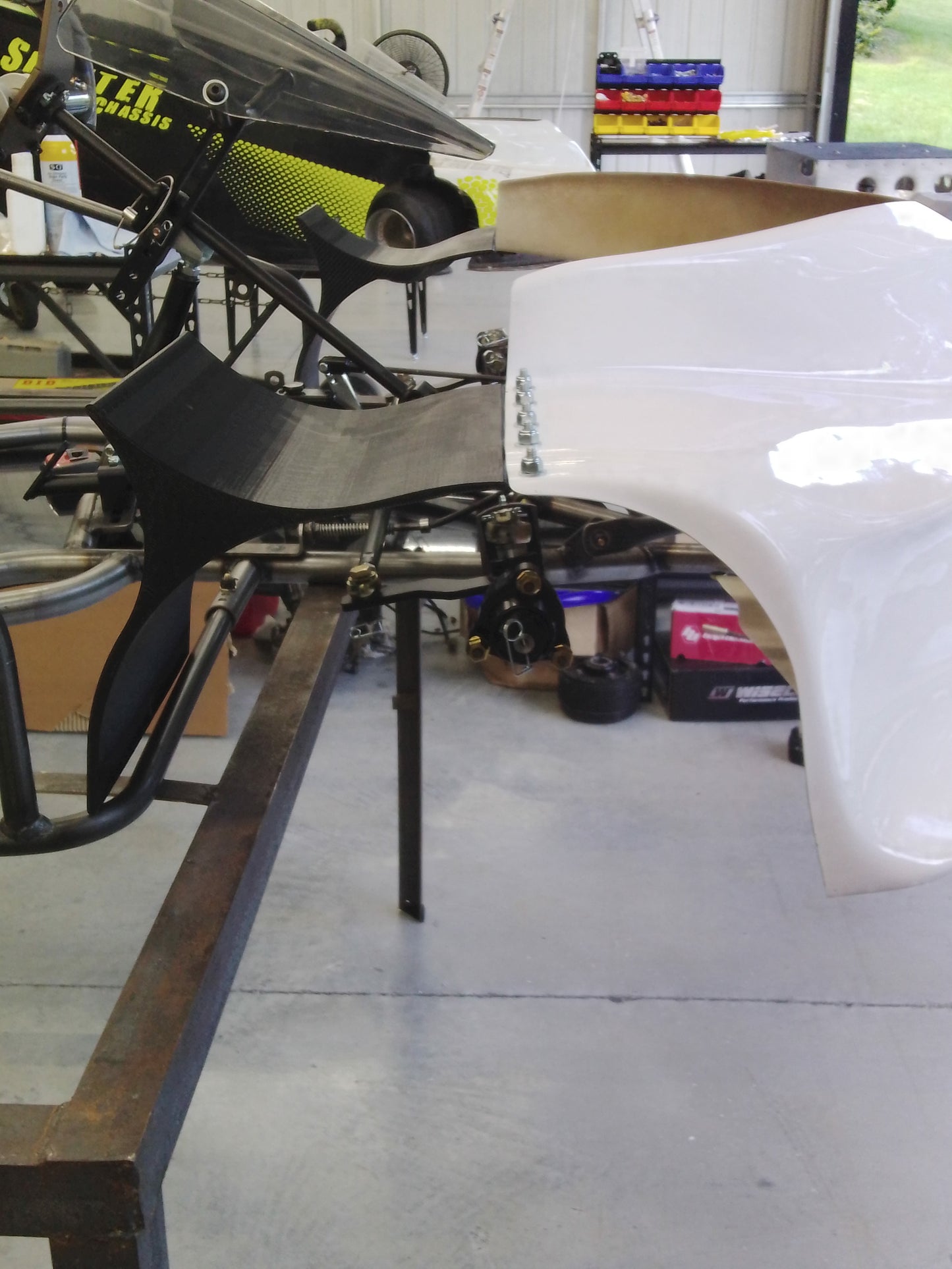 Winged fender aprons
